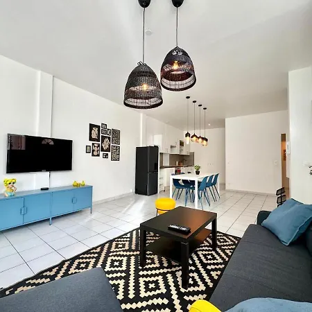 Le Berlioz Terrasse Centre Apartment *
