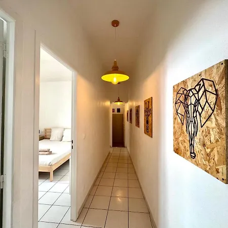 Le Berlioz Terrasse Centre Apartment *