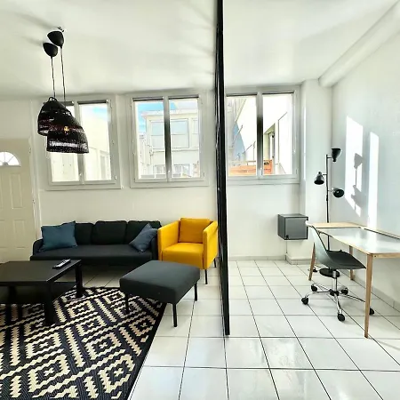 Le Berlioz Terrasse Centre Apartment *