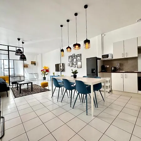 Le Berlioz Terrasse Centre Apartment *