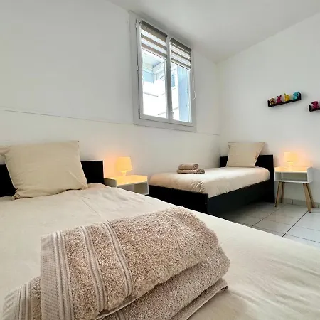 Le Berlioz Terrasse Centre Apartment *